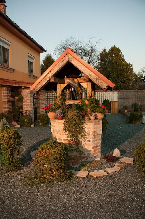 La Villa Pergola Szentgotthárd Buitenkant foto